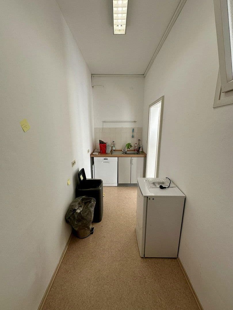 Pronájem kanceláře 120 m², Bahnhofstraße 21, Penzberg, Bavorsko Pronájem kanceláře 120 m², Bahnhofstraße 21, Penzberg, Bavorsko