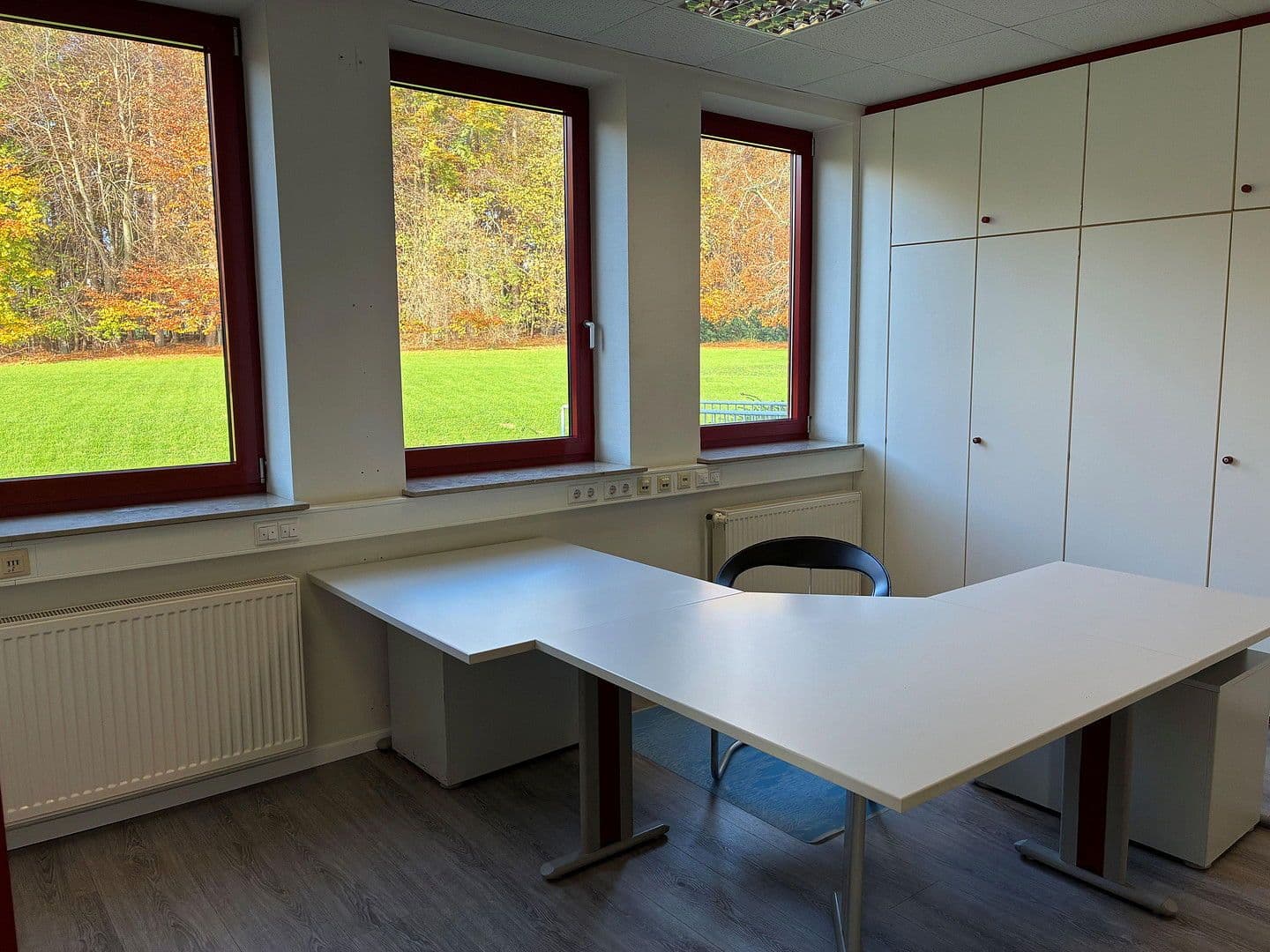 Pronájem kanceláře 620 m², Industriestrasse 48, Burscheid, Severní Porýní-Vestfálsko Pronájem kanceláře 620 m², Industriestrasse 48, Burscheid, Severní Porýní-Vestfálsko