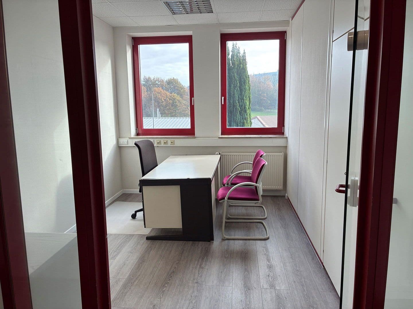 Pronájem kanceláře 620 m², Industriestrasse 48, Burscheid, Severní Porýní-Vestfálsko Pronájem kanceláře 620 m², Industriestrasse 48, Burscheid, Severní Porýní-Vestfálsko