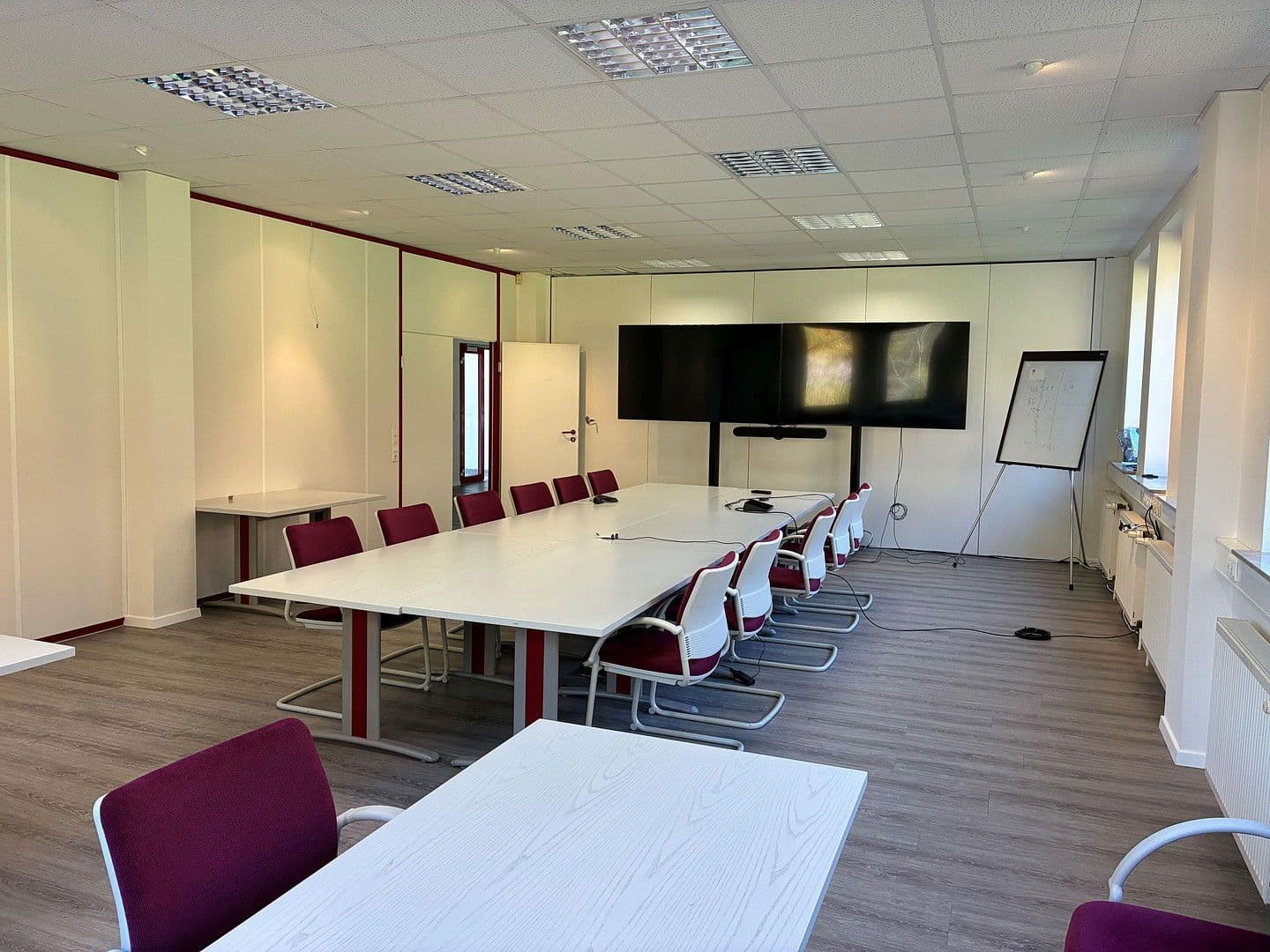 Pronájem kanceláře 620 m², Industriestrasse 48, Burscheid, Severní Porýní-Vestfálsko Pronájem kanceláře 620 m², Industriestrasse 48, Burscheid, Severní Porýní-Vestfálsko