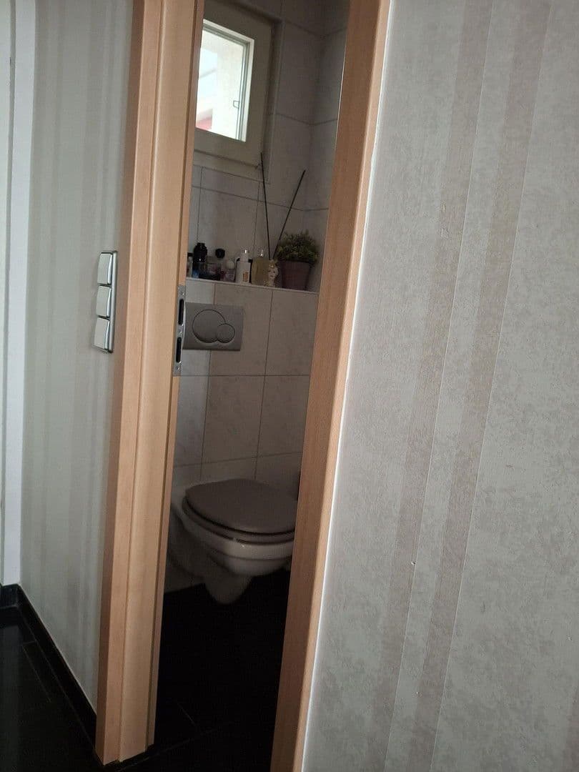 Prodej domu 150 m², pozemek 385 m², Paracelsusstr. 7, Ludwigshafen am Rhein, Porýní-Falc Prodej domu 150 m², pozemek 385 m², Paracelsusstr. 7, Ludwigshafen am Rhein, Porýní-Falc