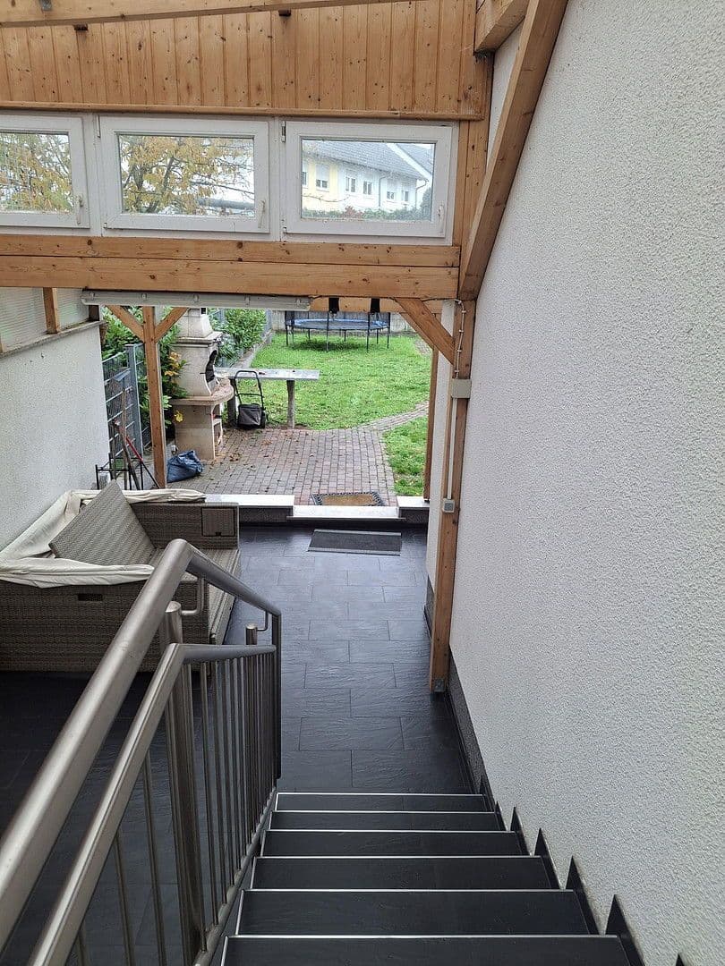 Prodej domu 150 m², pozemek 385 m², Paracelsusstr. 7, Ludwigshafen am Rhein, Porýní-Falc Prodej domu 150 m², pozemek 385 m², Paracelsusstr. 7, Ludwigshafen am Rhein, Porýní-Falc