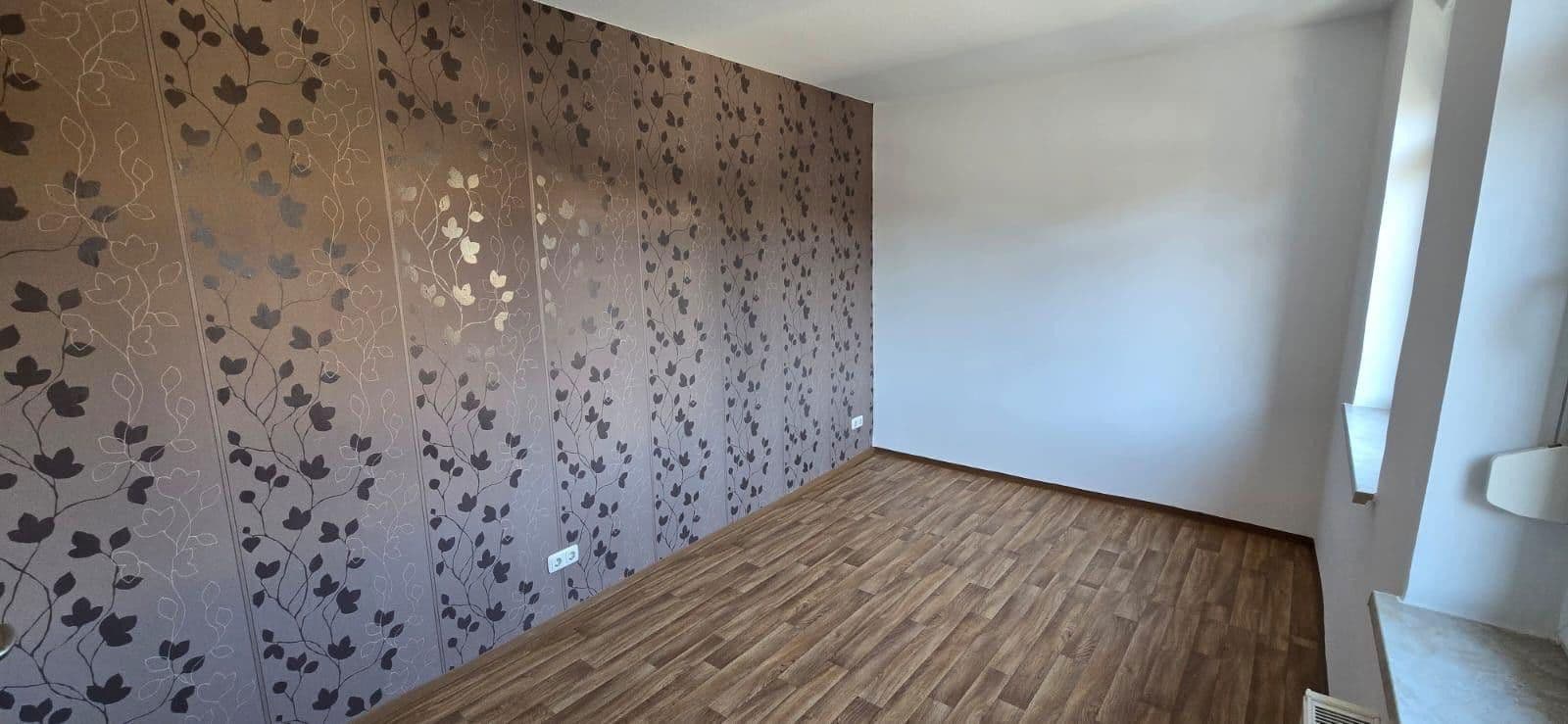 Pronájem bytu 3+1 69 m², Südstraße 1, Lengenfeld, Sasko Pronájem bytu 3+1 69 m², Südstraße 1, Lengenfeld, Sasko