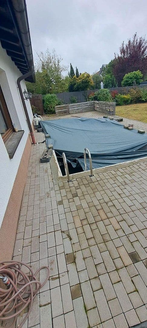 Pronájem domu 197 m², pozemek 500 m², Aloys Ruppel Straße 12, Rodenbach, Hessen Pronájem domu 197 m², pozemek 500 m², Aloys Ruppel Straße 12, Rodenbach, Hessen