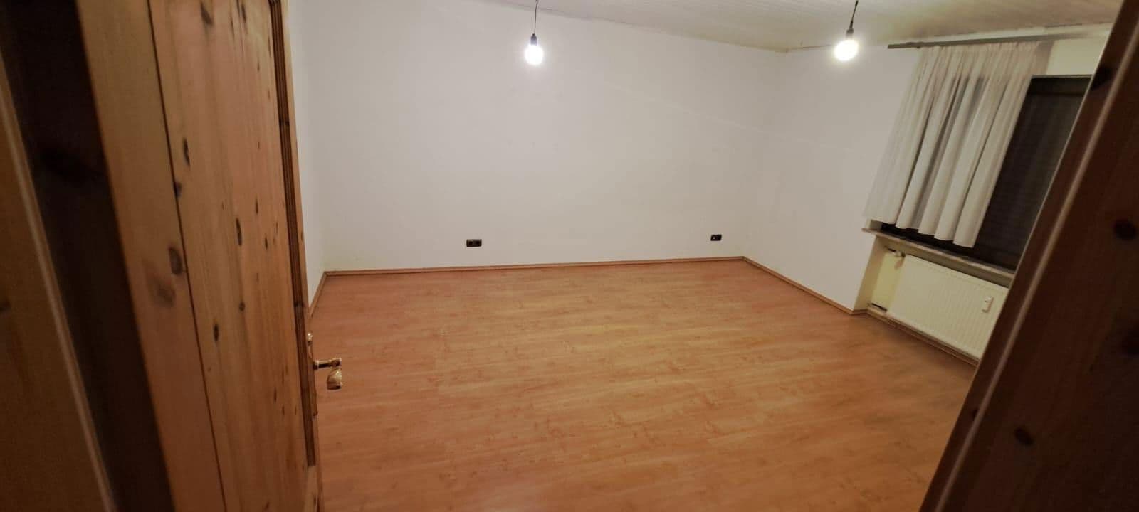 Pronájem domu 197 m², pozemek 500 m², Aloys Ruppel Straße 12, Rodenbach, Hessen Pronájem domu 197 m², pozemek 500 m², Aloys Ruppel Straße 12, Rodenbach, Hessen