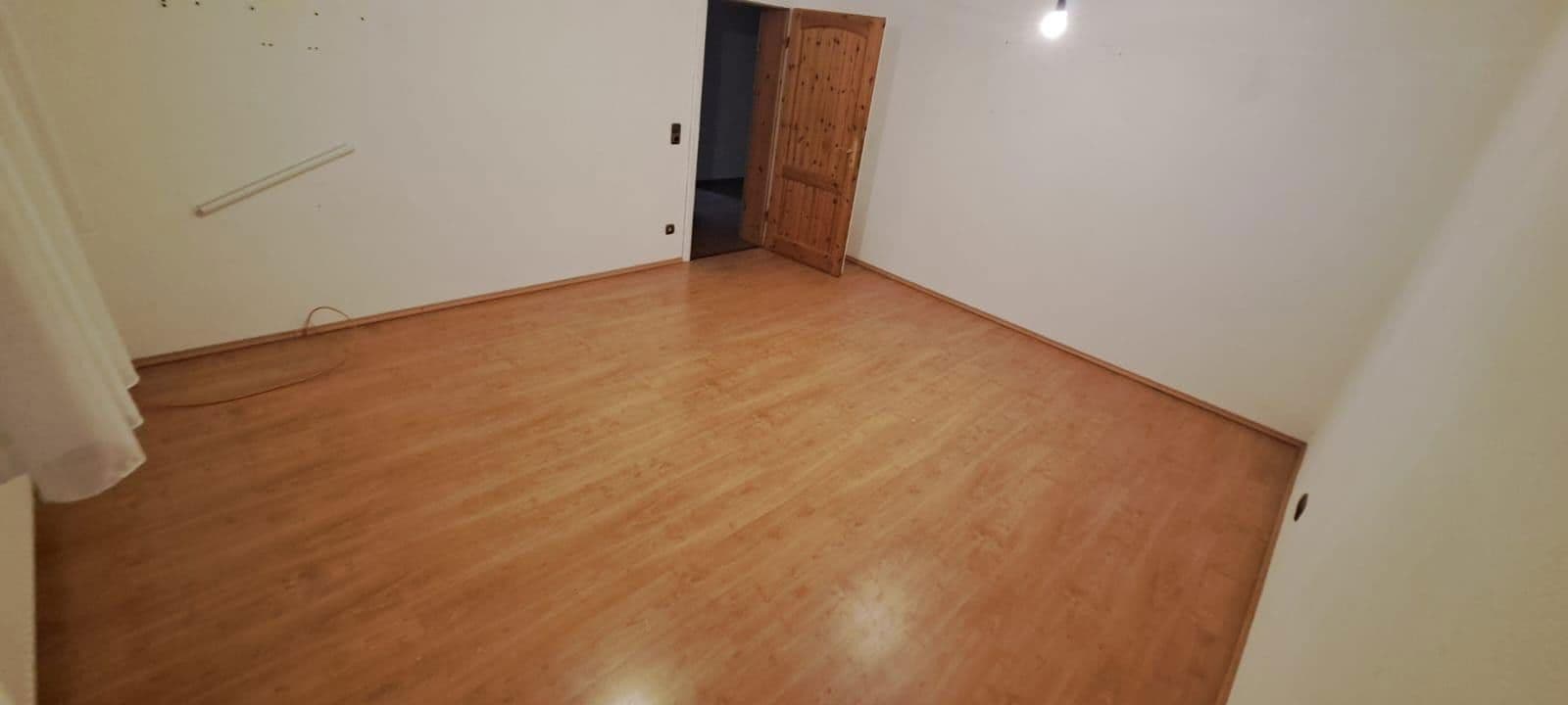 Pronájem domu 197 m², pozemek 500 m², Aloys Ruppel Straße 12, Rodenbach, Hessen Pronájem domu 197 m², pozemek 500 m², Aloys Ruppel Straße 12, Rodenbach, Hessen