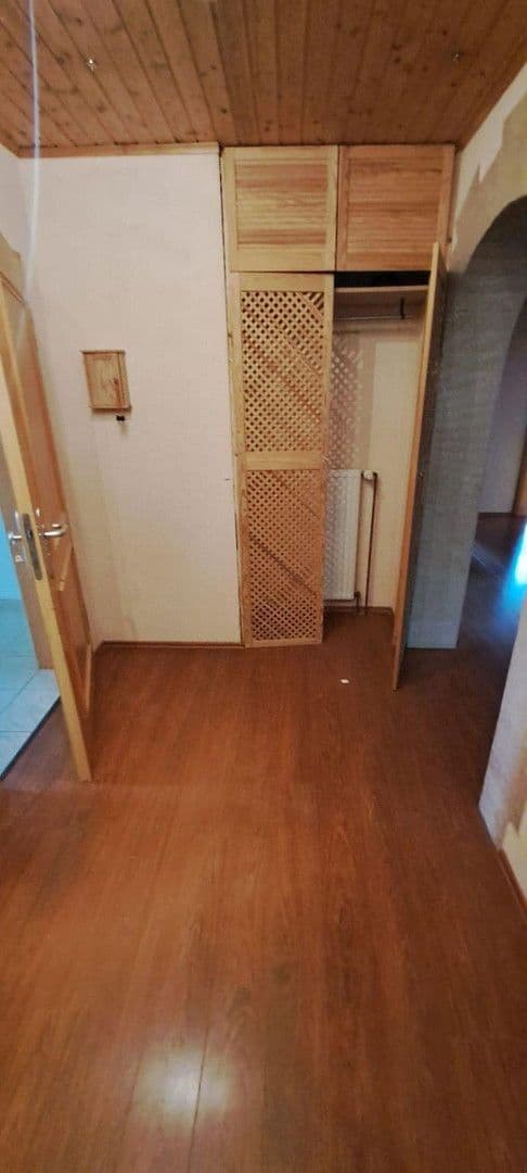 Pronájem domu 197 m², pozemek 500 m², Aloys Ruppel Straße 12, Rodenbach, Hessen Pronájem domu 197 m², pozemek 500 m², Aloys Ruppel Straße 12, Rodenbach, Hessen