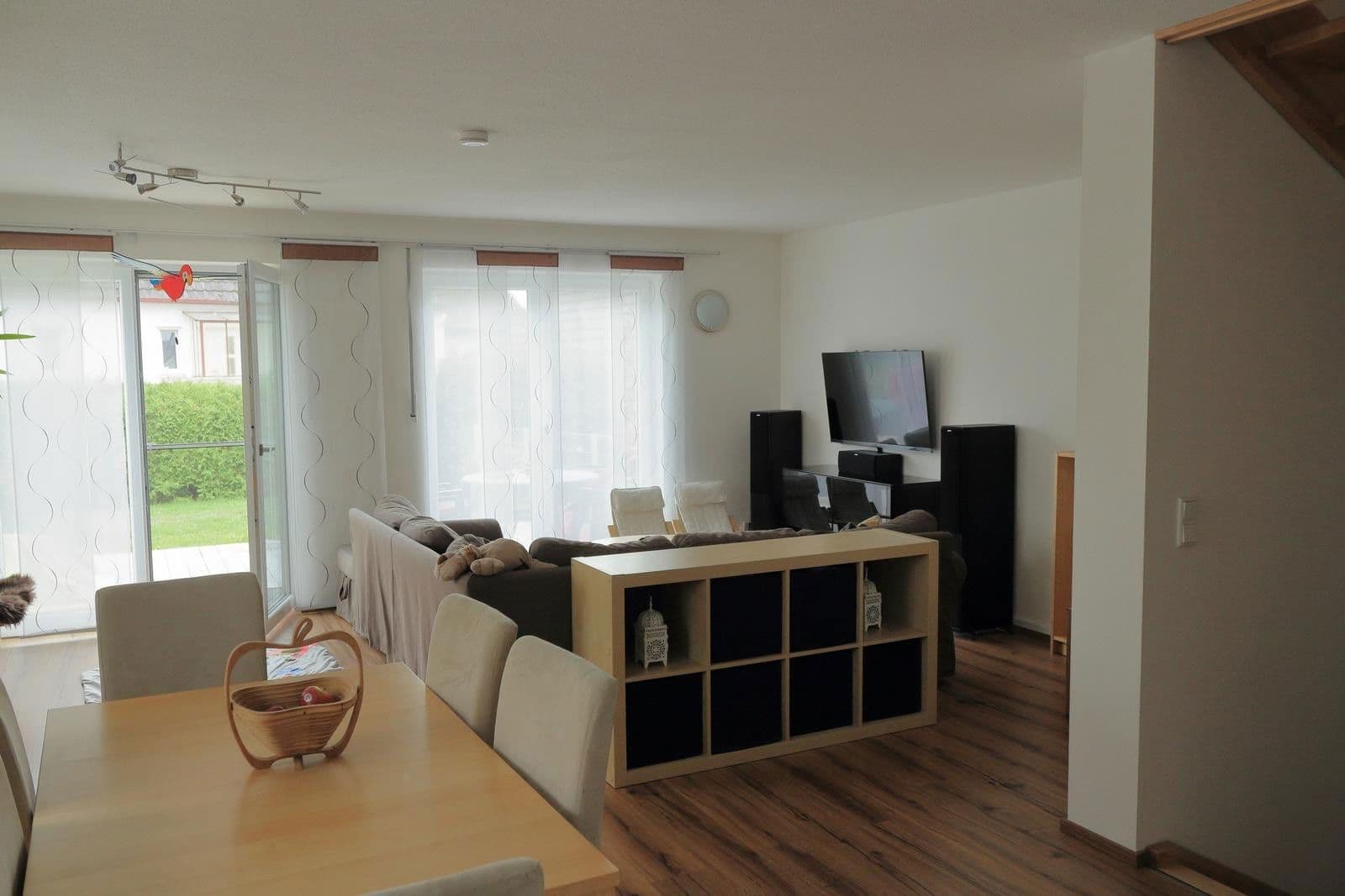 Pronájem domu 141 m², pozemek 255 m², Bussardstr. 6d, Ingolstadt, Bavorsko Pronájem domu 141 m², pozemek 255 m², Bussardstr. 6d, Ingolstadt, Bavorsko