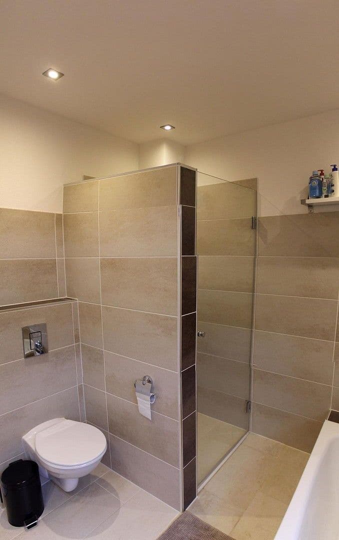 Pronájem domu 141 m², pozemek 255 m², Bussardstr. 6d, Ingolstadt, Bavorsko Pronájem domu 141 m², pozemek 255 m², Bussardstr. 6d, Ingolstadt, Bavorsko