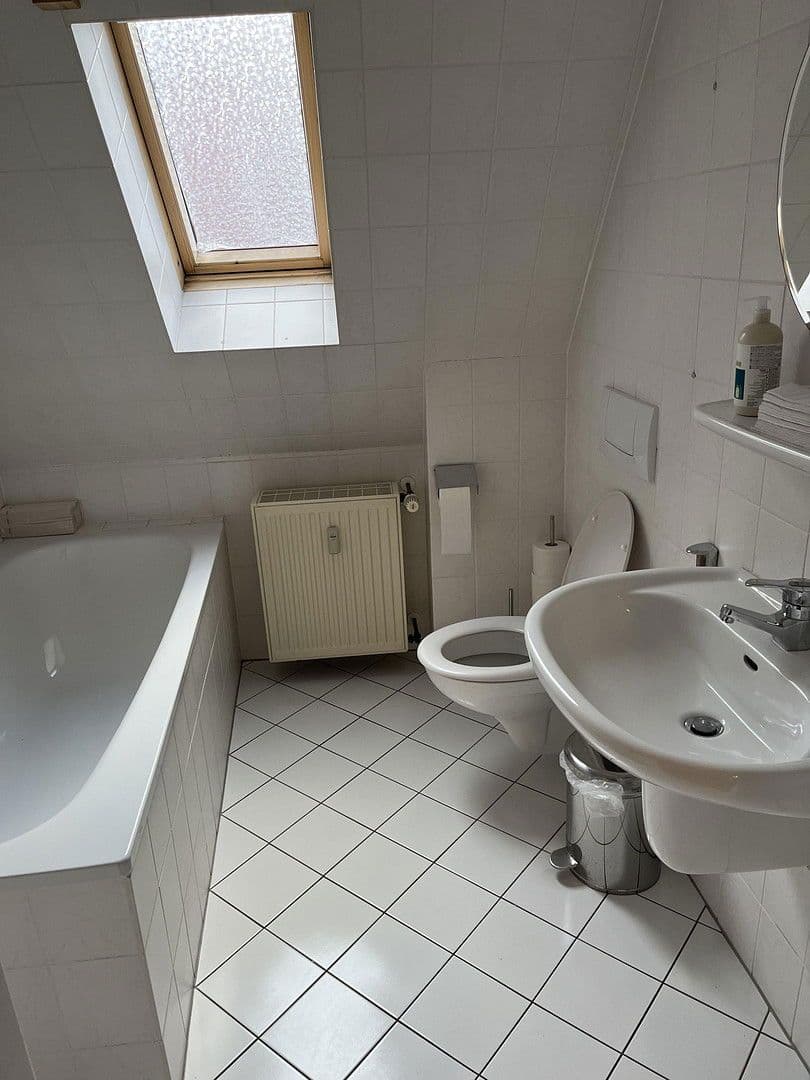 Pronájem kanceláře 17 m², Köln, Severní Porýní-Vestfálsko Pronájem kanceláře 17 m², Köln, Severní Porýní-Vestfálsko