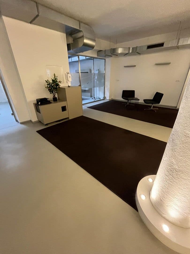 Pronájem kanceláře 17 m², Köln, Severní Porýní-Vestfálsko Pronájem kanceláře 17 m², Köln, Severní Porýní-Vestfálsko