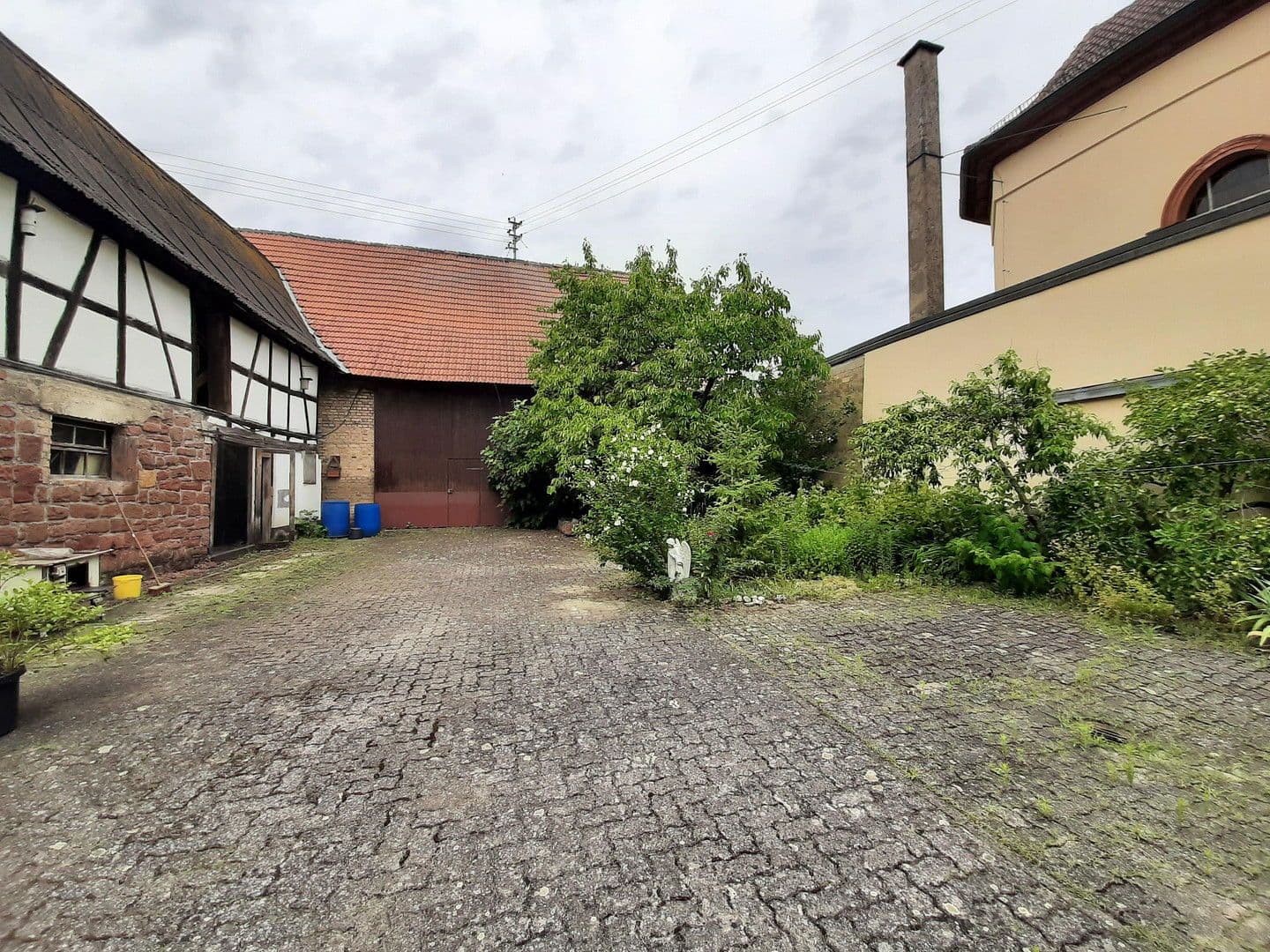 Prodej domu 260 m², pozemek 800 m², Herxheimweyher, Porýní-Falc Prodej domu 260 m², pozemek 800 m², Herxheimweyher, Porýní-Falc