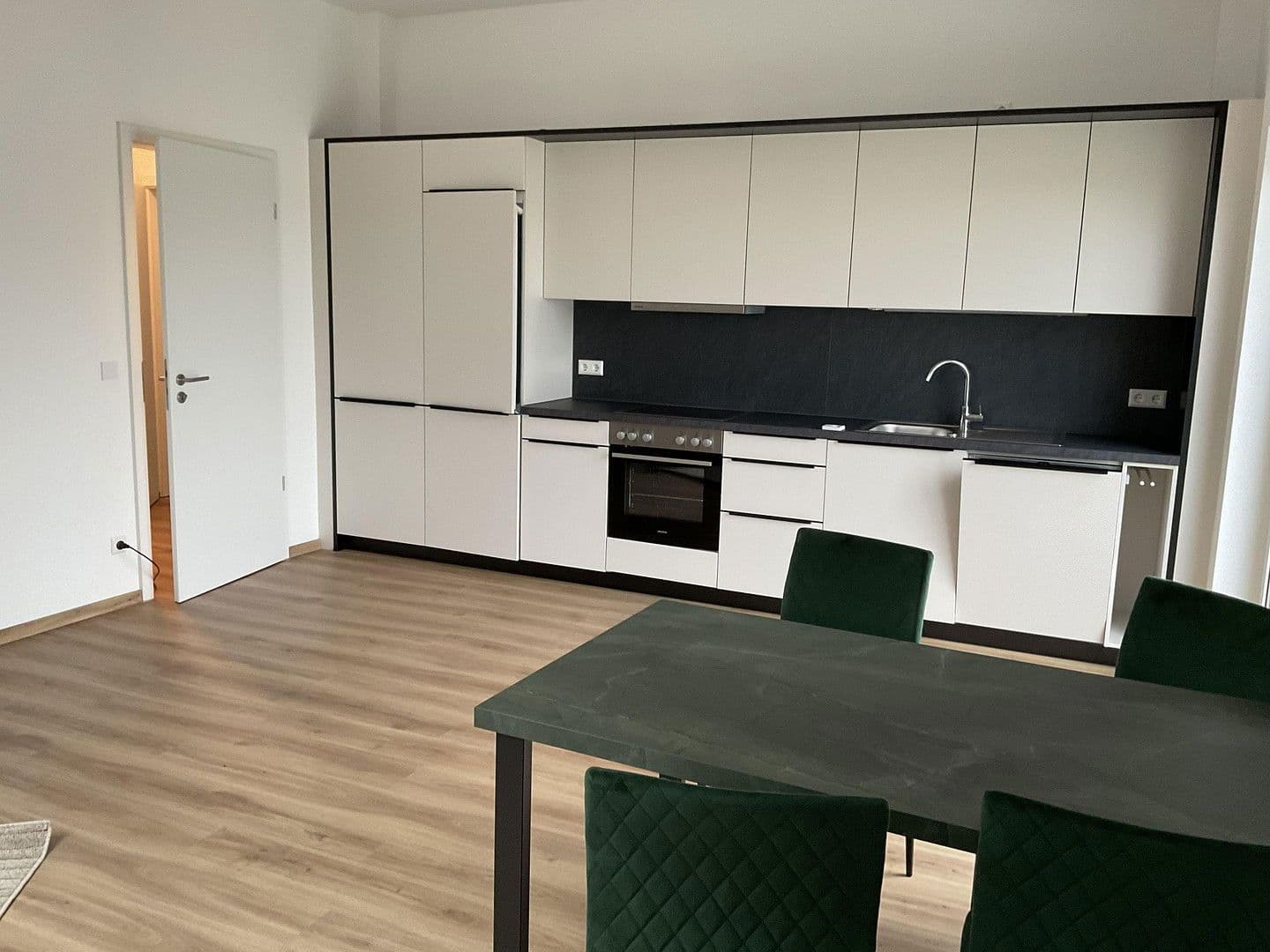 Pronájem bytu 1+1 35 m², Oberhofer Str. 4, Künzelsau, Bádensko-Württembersko Pronájem bytu 1+1 35 m², Oberhofer Str. 4, Künzelsau, Bádensko-Württembersko
