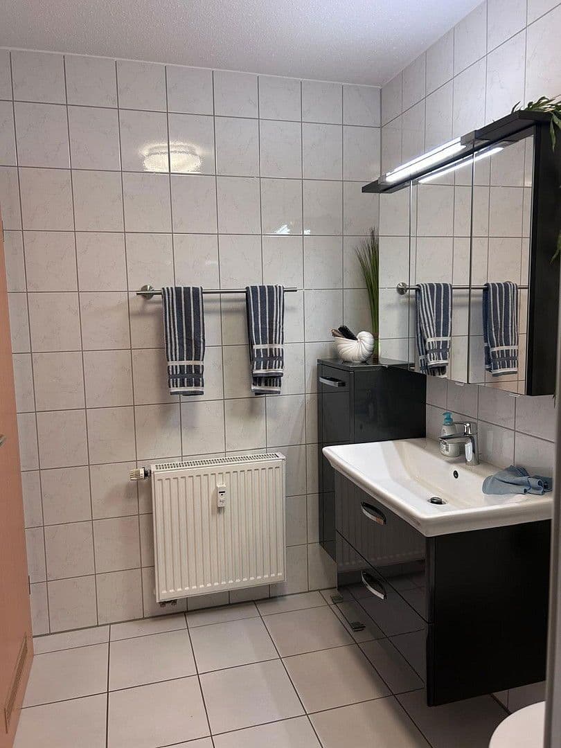 Pronájem bytu 3+1 90 m², Bochum, Severní Porýní-Vestfálsko Pronájem bytu 3+1 90 m², Bochum, Severní Porýní-Vestfálsko