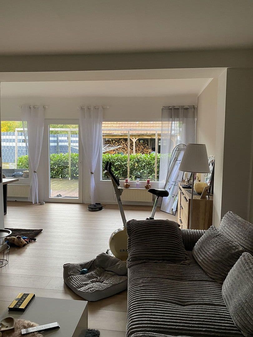 Prodej domu 180 m², pozemek 900 m², Hagen, Severní Porýní-Vestfálsko Prodej domu 180 m², pozemek 900 m², Hagen, Severní Porýní-Vestfálsko