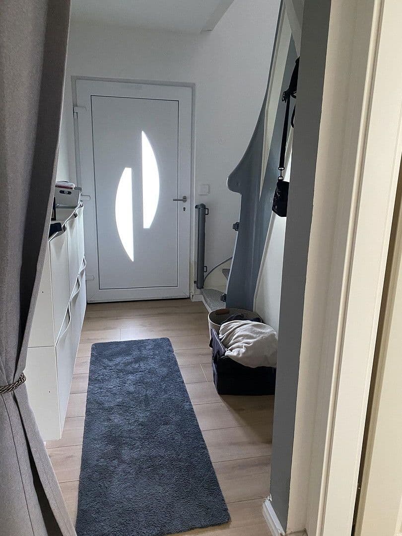 Prodej domu 180 m², pozemek 900 m², Hagen, Severní Porýní-Vestfálsko Prodej domu 180 m², pozemek 900 m², Hagen, Severní Porýní-Vestfálsko