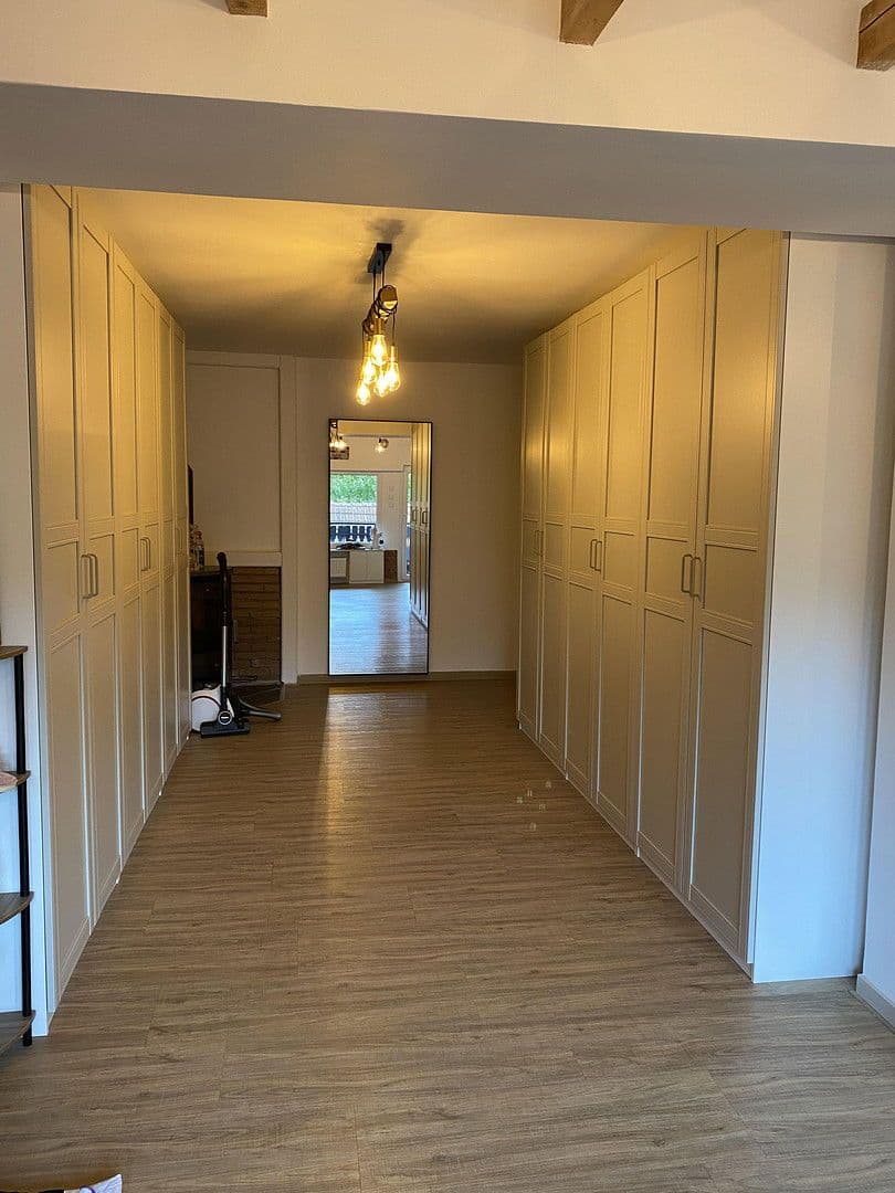 Prodej domu 180 m², pozemek 900 m², Hagen, Severní Porýní-Vestfálsko Prodej domu 180 m², pozemek 900 m², Hagen, Severní Porýní-Vestfálsko