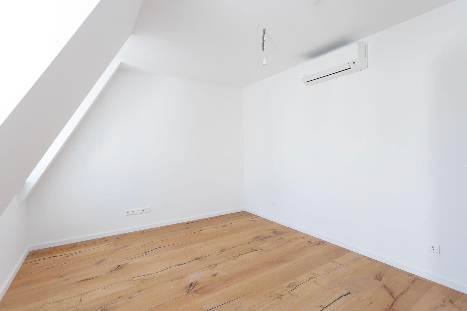 Pronájem bytu 4+1 122 m², Bräuhausgasse 8, Wien, Wien Pronájem bytu 4+1 122 m², Bräuhausgasse 8, Wien, Wien