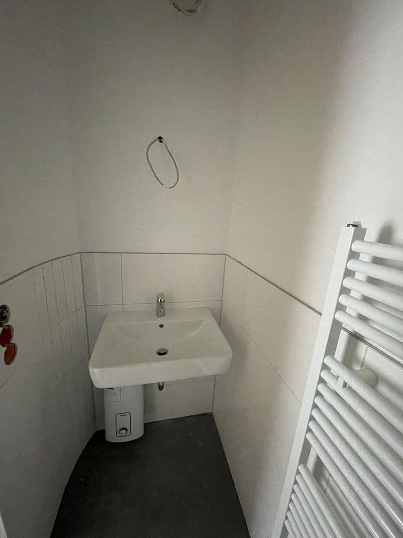 Pronájem bytu 2+1 47 m², Frankfurt, Hessen Pronájem bytu 2+1 47 m², Frankfurt, Hessen