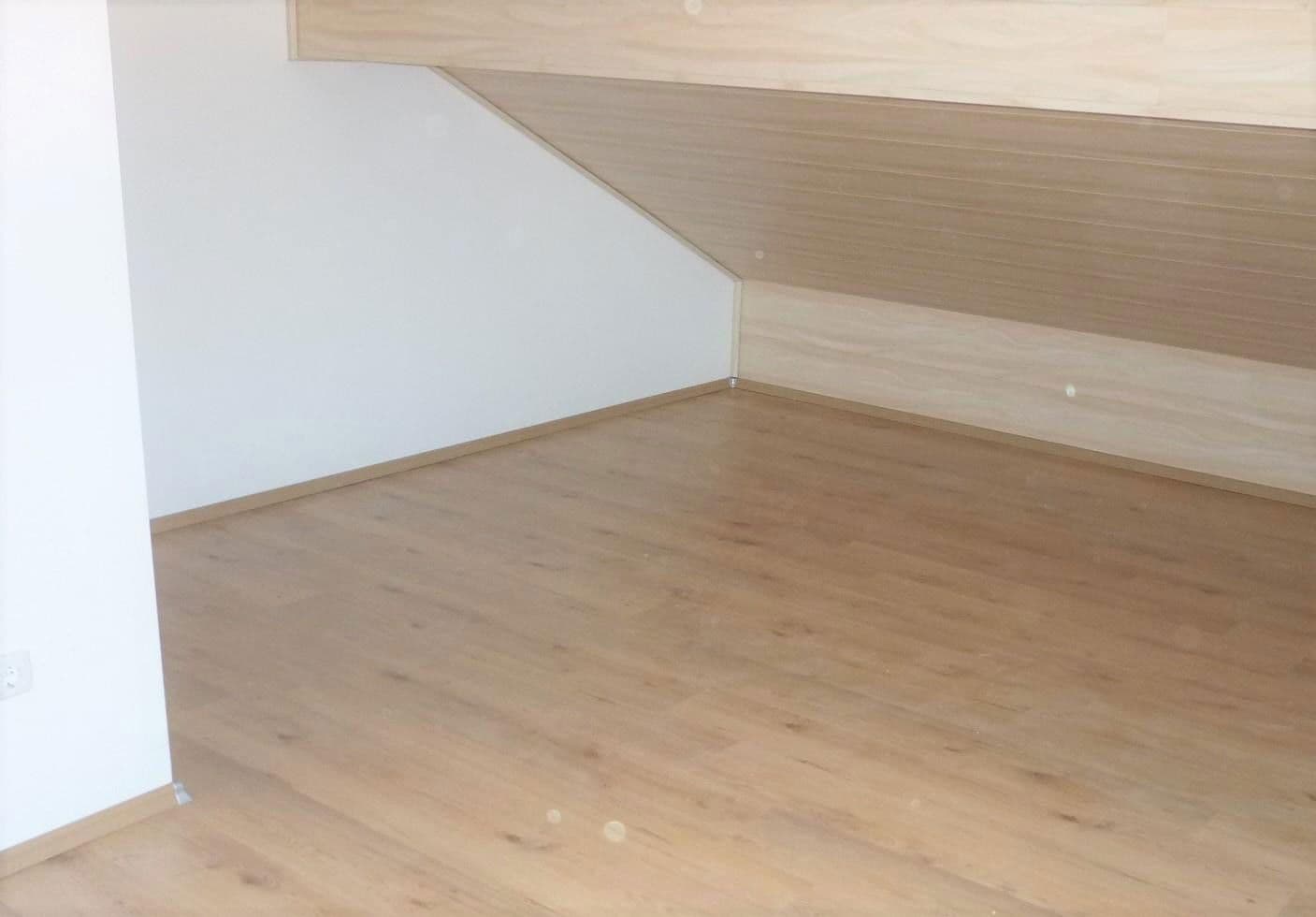 Prodej domu 211 m², pozemek 690 m², Plattling, Bavorsko Prodej domu 211 m², pozemek 690 m², Plattling, Bavorsko
