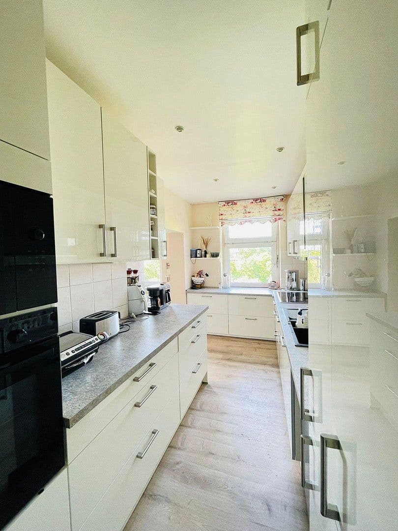 Prodej bytu 5+1 163 m², Berlin, Berlín Prodej bytu 5+1 163 m², Berlin, Berlín