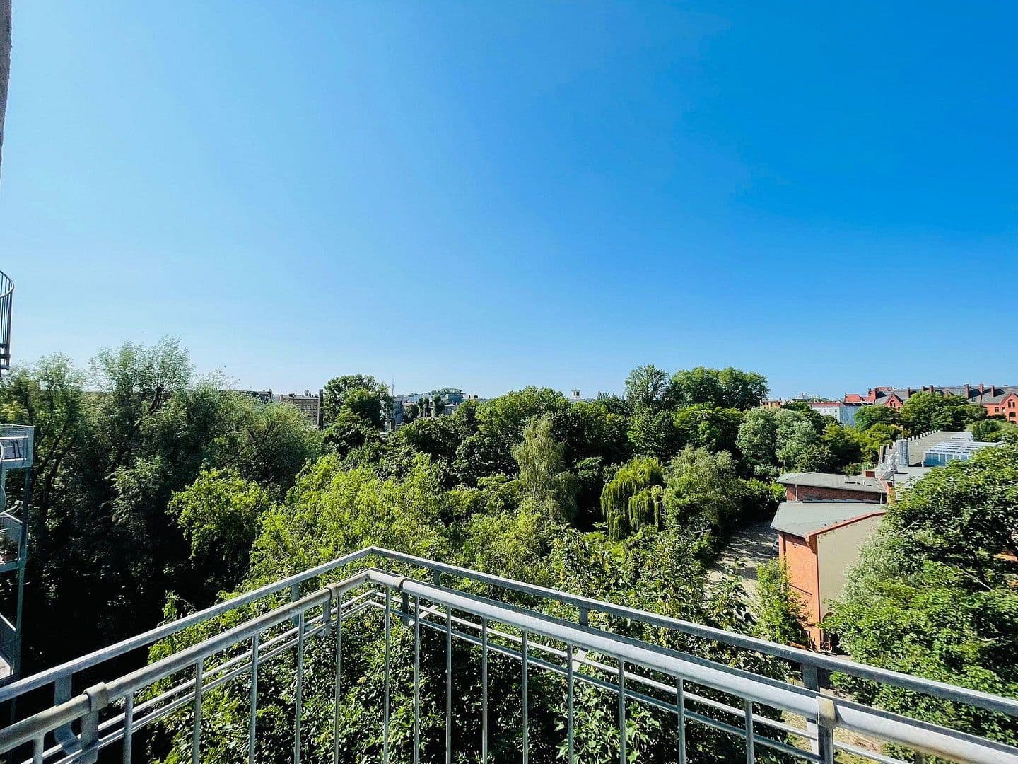 Prodej bytu 5+1 163 m², Berlin, Berlín Prodej bytu 5+1 163 m², Berlin, Berlín