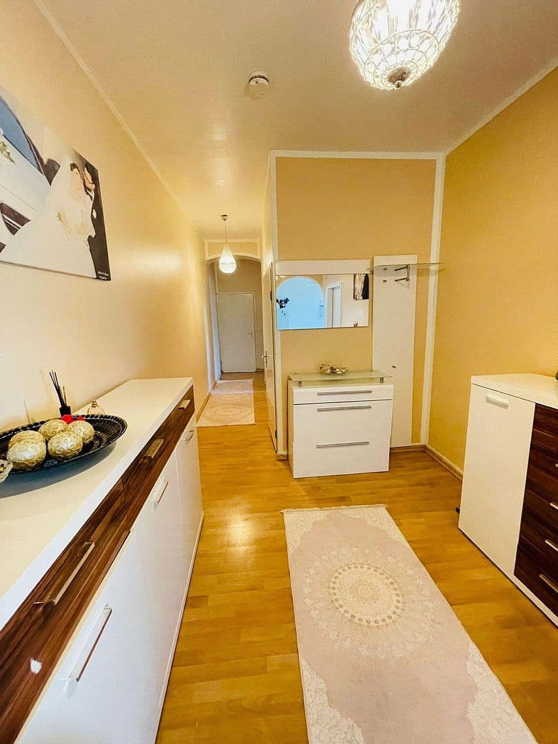 Prodej bytu 5+1 163 m², Berlin, Berlín Prodej bytu 5+1 163 m², Berlin, Berlín