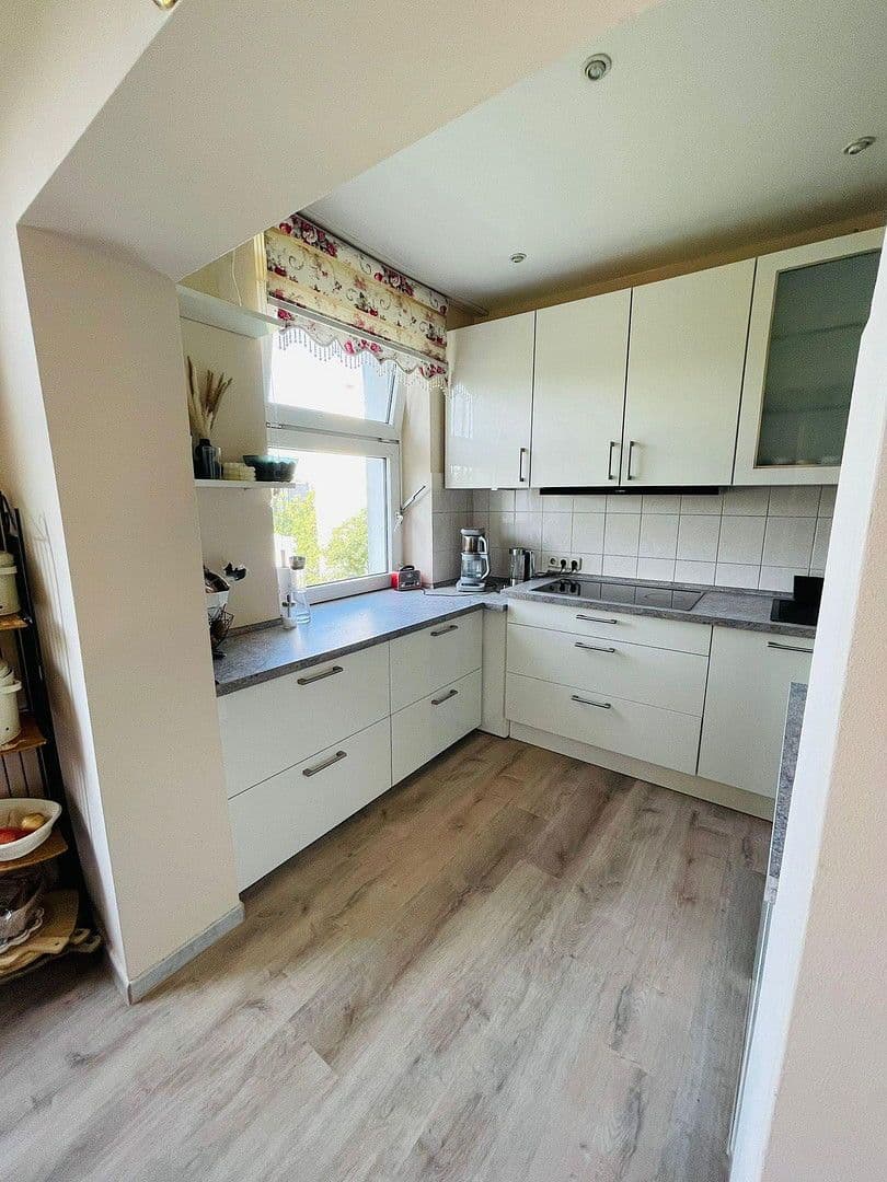 Prodej bytu 5+1 163 m², Berlin, Berlín Prodej bytu 5+1 163 m², Berlin, Berlín