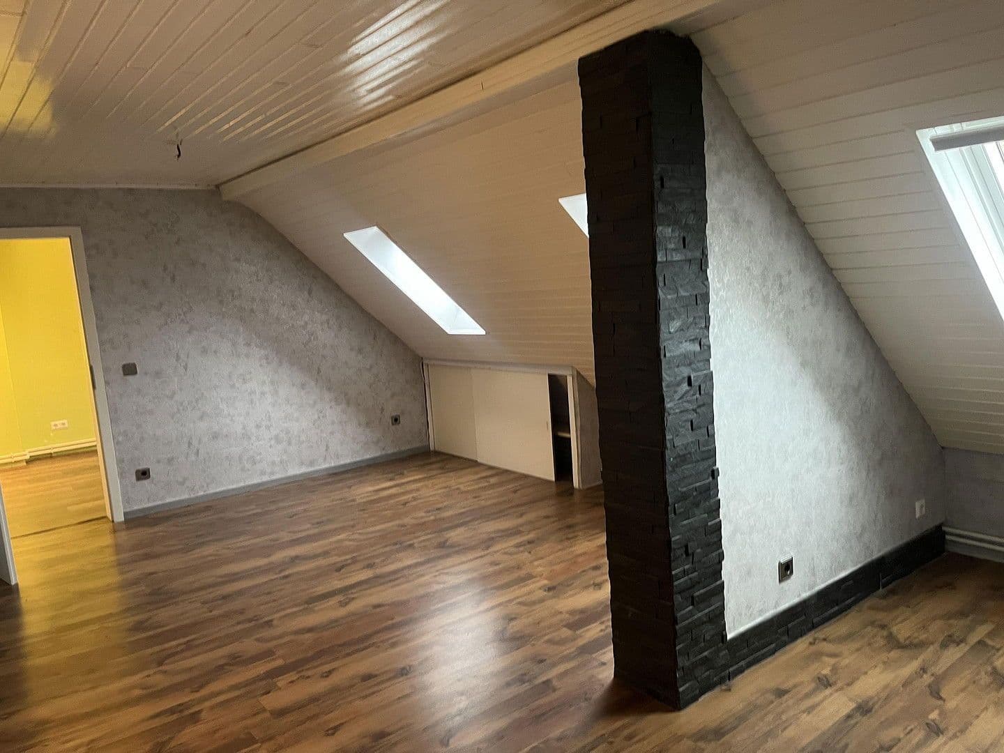 Pronájem bytu 4+kk 77 m², Heppenheimerstraße 3, Wiesbaden, Hessen Pronájem bytu 4+kk 77 m², Heppenheimerstraße 3, Wiesbaden, Hessen