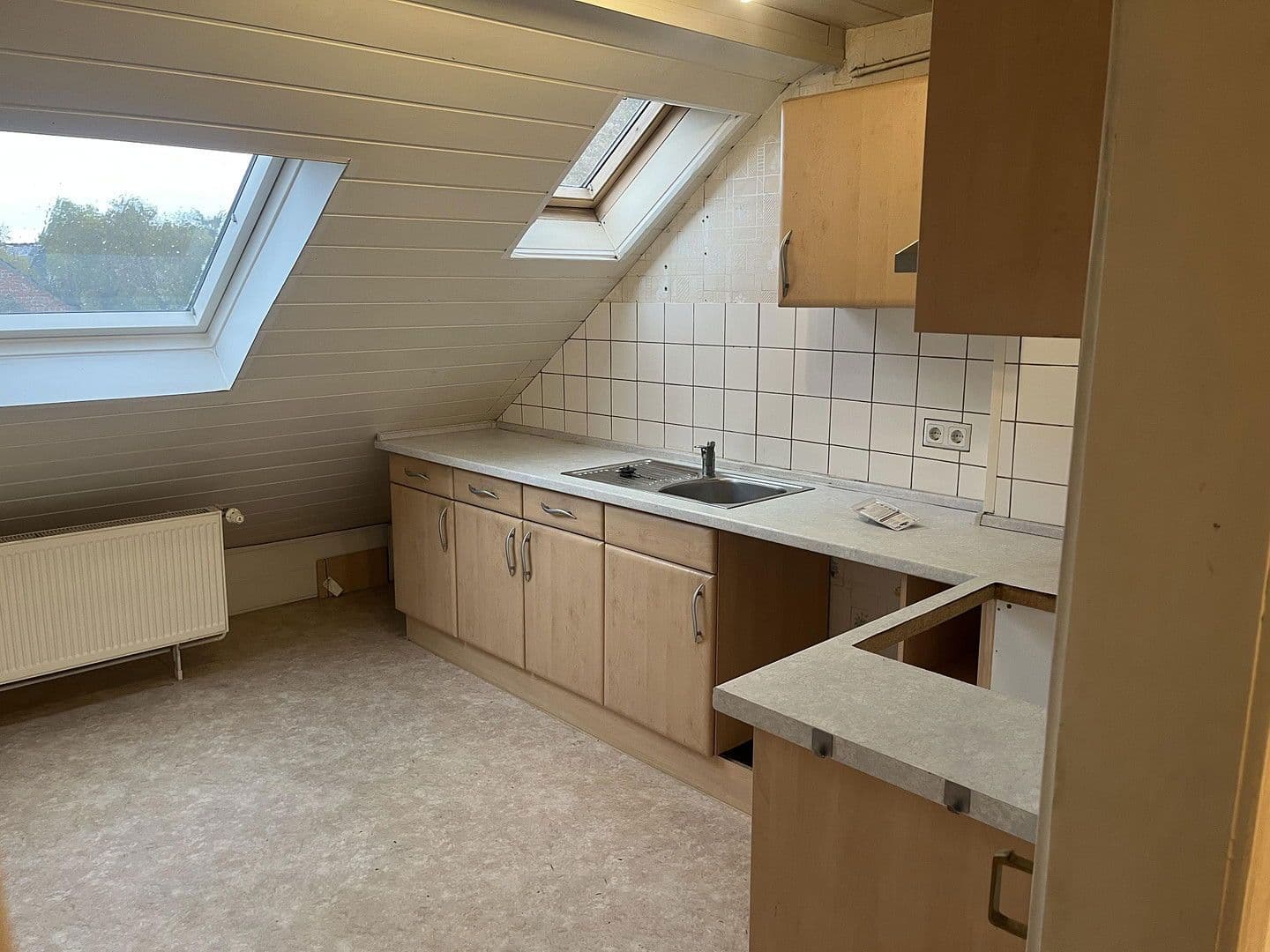 Pronájem bytu 4+kk 77 m², Heppenheimerstraße 3, Wiesbaden, Hessen Pronájem bytu 4+kk 77 m², Heppenheimerstraße 3, Wiesbaden, Hessen