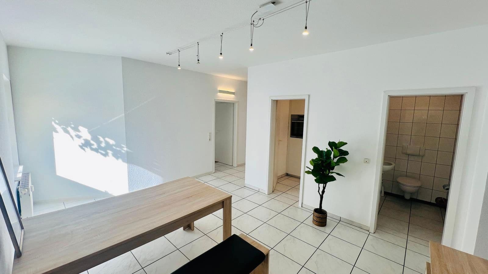 Pronájem bytu 3+1 69 m², Gummersbach, Severní Porýní-Vestfálsko Pronájem bytu 3+1 69 m², Gummersbach, Severní Porýní-Vestfálsko