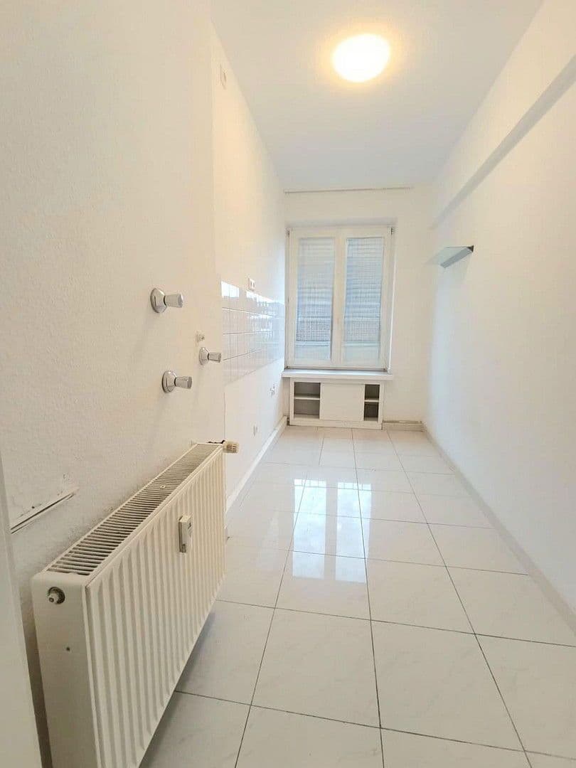 Pronájem bytu 2+1 44 m², Düsseldorf, Severní Porýní-Vestfálsko Pronájem bytu 2+1 44 m², Düsseldorf, Severní Porýní-Vestfálsko