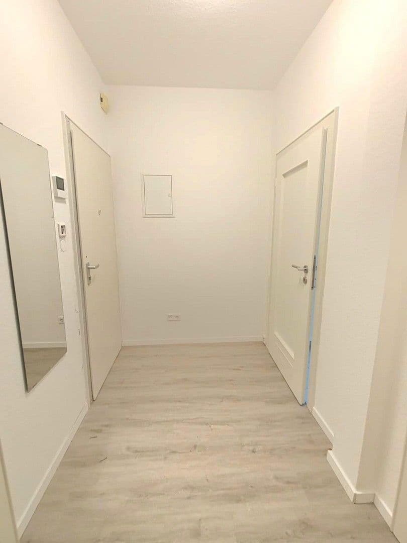 Pronájem bytu 2+1 44 m², Düsseldorf, Severní Porýní-Vestfálsko Pronájem bytu 2+1 44 m², Düsseldorf, Severní Porýní-Vestfálsko