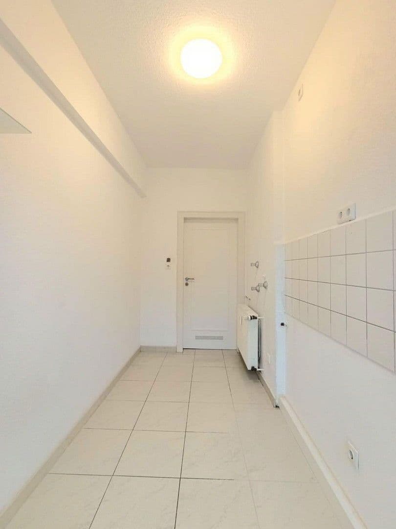 Pronájem bytu 2+1 44 m², Düsseldorf, Severní Porýní-Vestfálsko Pronájem bytu 2+1 44 m², Düsseldorf, Severní Porýní-Vestfálsko