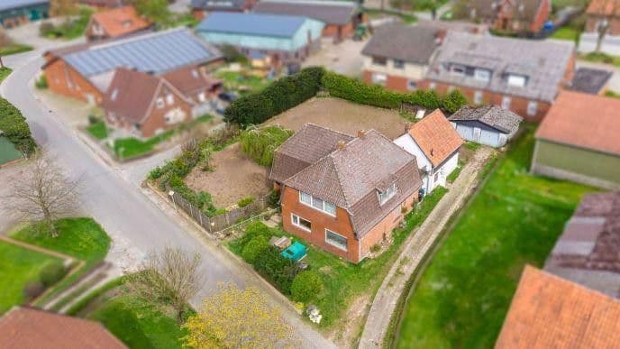 Prodej domu 211 m², pozemek 1.400 m², Lamstedt, Dolní Sasko Prodej domu 211 m², pozemek 1.400 m², Lamstedt, Dolní Sasko