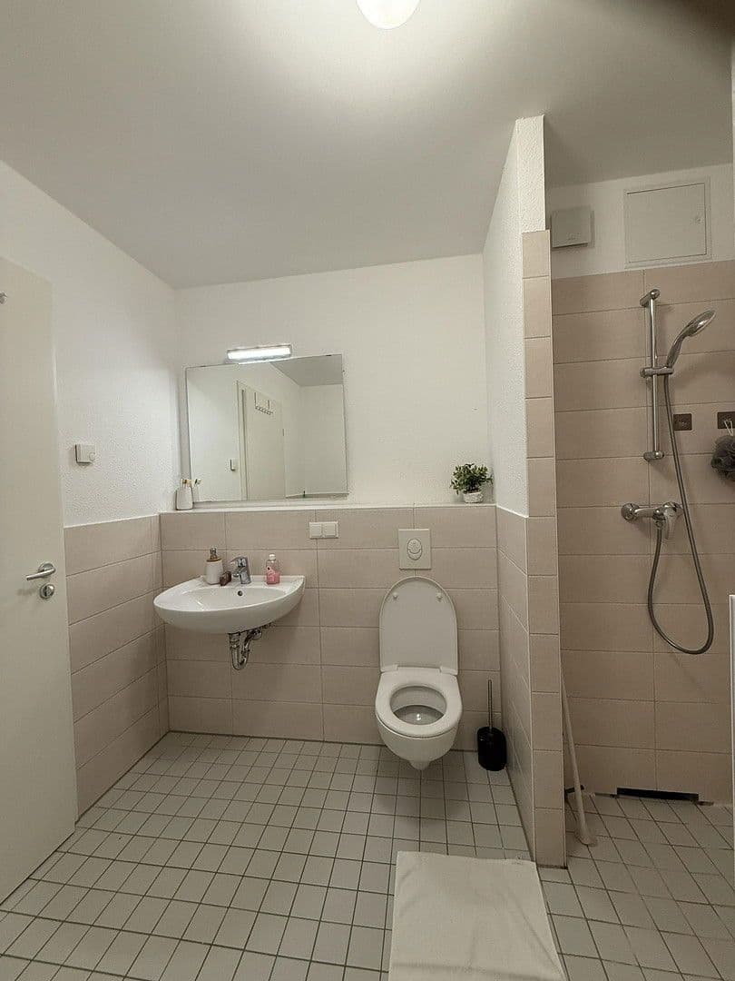 Pronájem domu 55 m², pozemek 1 m², Berlin, Berlín Pronájem domu 55 m², pozemek 1 m², Berlin, Berlín