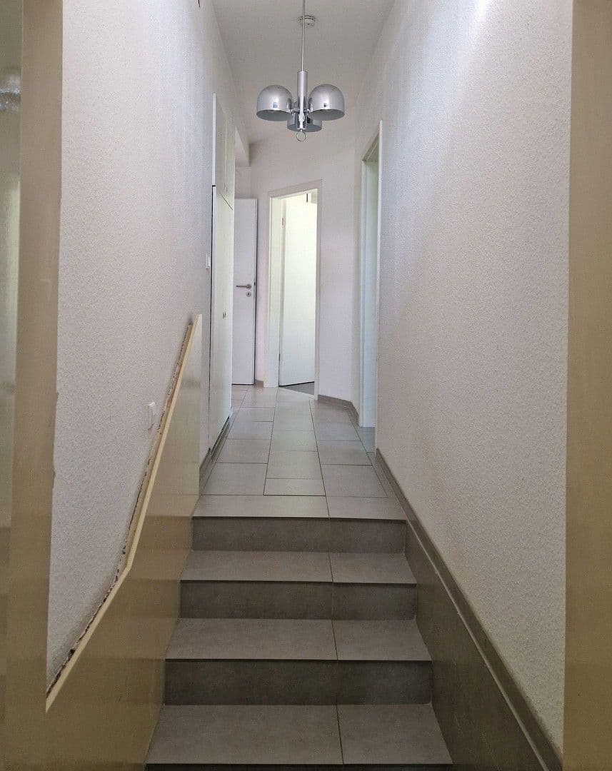 Prodej domu 221 m², pozemek 1.712 m², Schwäbisch Gmünd, Bádensko-Württembersko Prodej domu 221 m², pozemek 1.712 m², Schwäbisch Gmünd, Bádensko-Württembersko