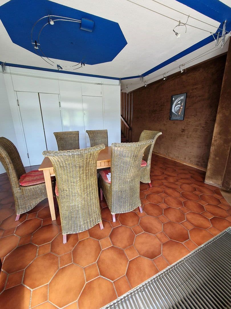 Prodej domu 221 m², pozemek 1.712 m², Schwäbisch Gmünd, Bádensko-Württembersko Prodej domu 221 m², pozemek 1.712 m², Schwäbisch Gmünd, Bádensko-Württembersko