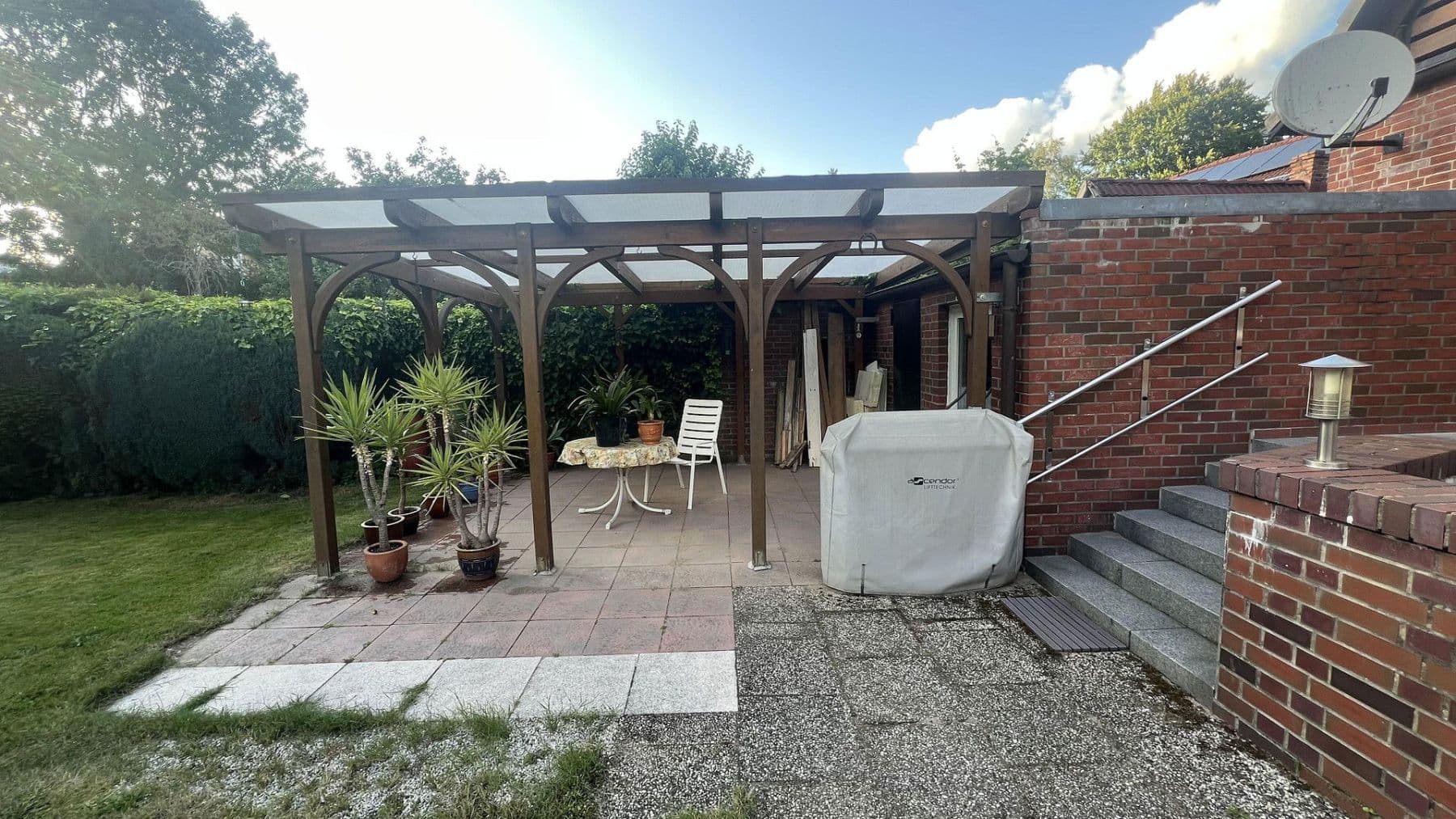 Prodej domu 130 m², pozemek 892 m², Hamburg, Hamburg Prodej domu 130 m², pozemek 892 m², Hamburg, Hamburg