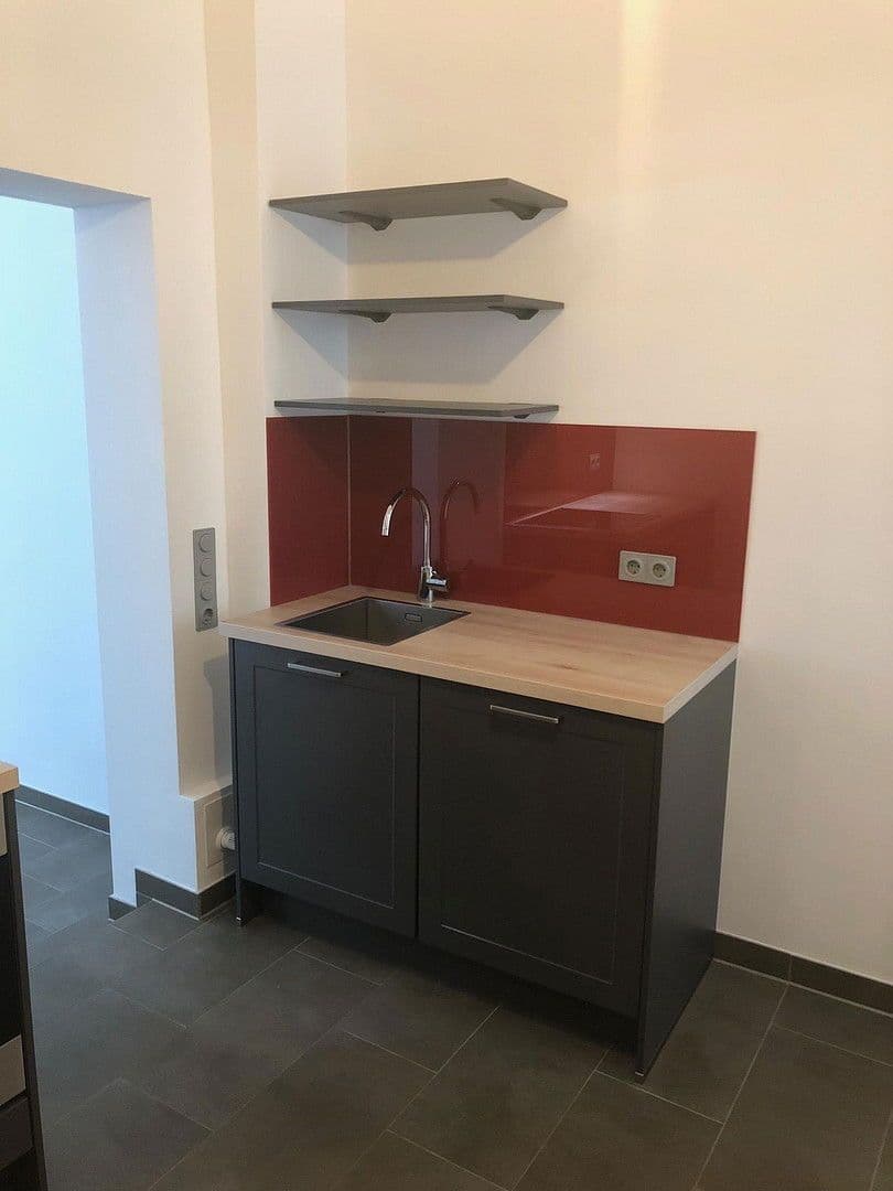Pronájem bytu 2+1 45 m², Hannover, Dolní Sasko Pronájem bytu 2+1 45 m², Hannover, Dolní Sasko