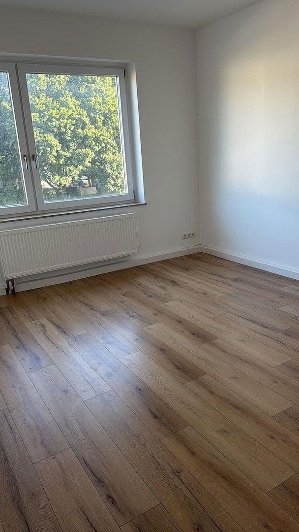 Pronájem bytu 3+1 70 m², Breslauer Straße 104, Essen, Severní Porýní-Vestfálsko Pronájem bytu 3+1 70 m², Breslauer Straße 104, Essen, Severní Porýní-Vestfálsko