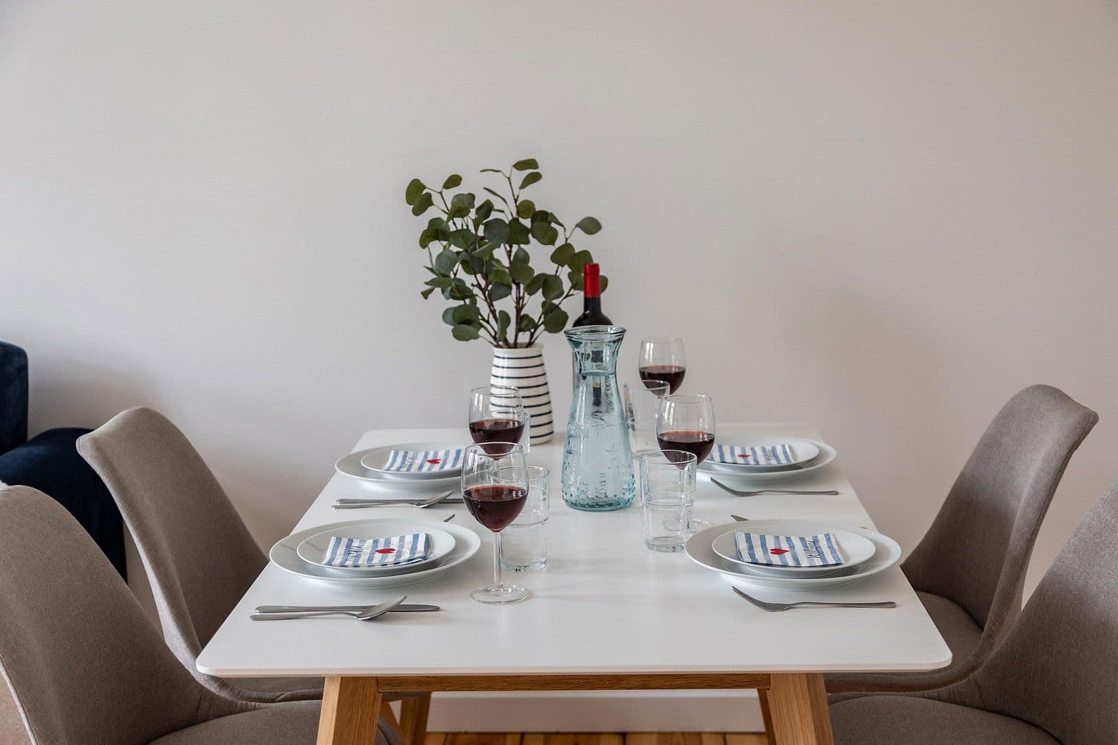 Pronájem bytu 3+1 87 m², Berliner Allee 11, Berlin, Berlín Pronájem bytu 3+1 87 m², Berliner Allee 11, Berlin, Berlín