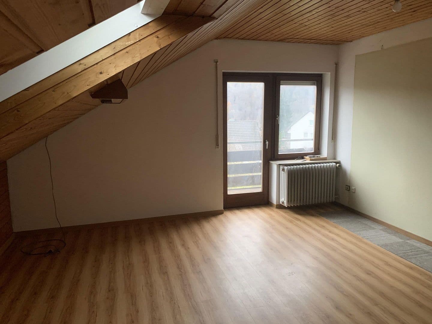 Pronájem bytu 3+kk 84 m², Pforzheim, Bádensko-Württembersko Pronájem bytu 3+kk 84 m², Pforzheim, Bádensko-Württembersko