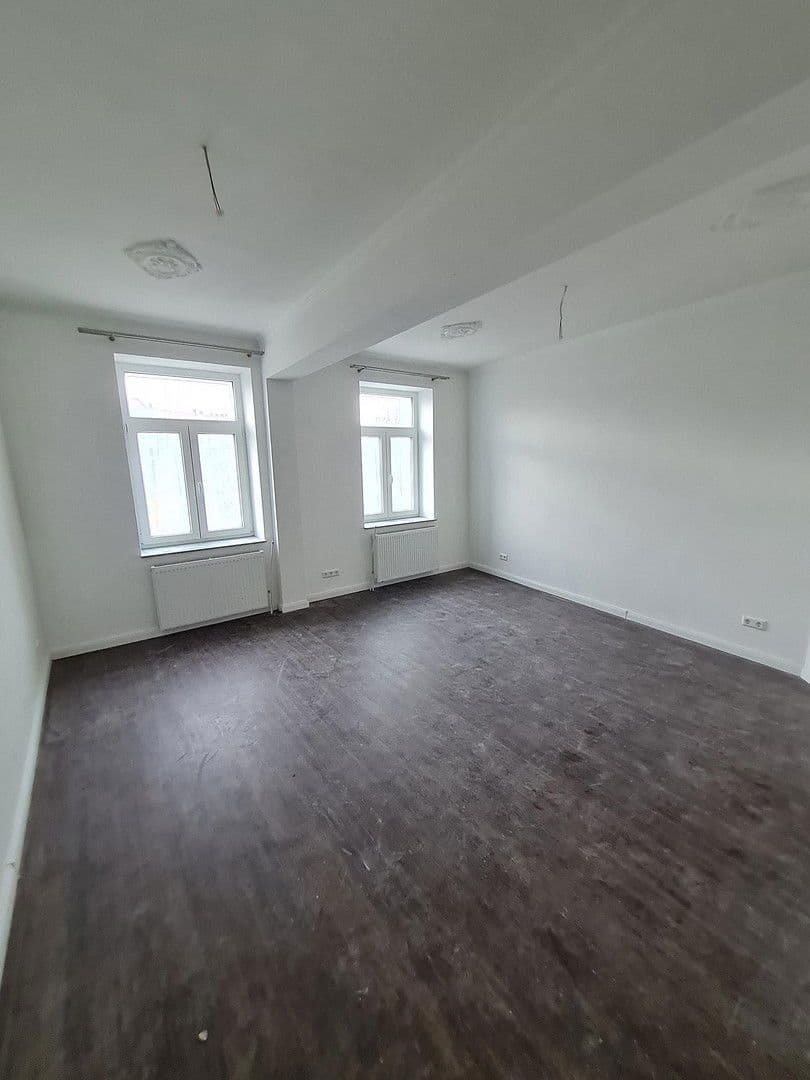 Pronájem bytu 3+1 102 m², Portitzer Str. 12, Leipzig, Sasko Pronájem bytu 3+1 102 m², Portitzer Str. 12, Leipzig, Sasko