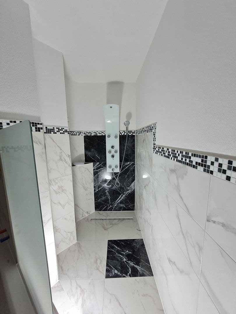 Pronájem bytu 3+1 102 m², Portitzer Str. 12, Leipzig, Sasko Pronájem bytu 3+1 102 m², Portitzer Str. 12, Leipzig, Sasko