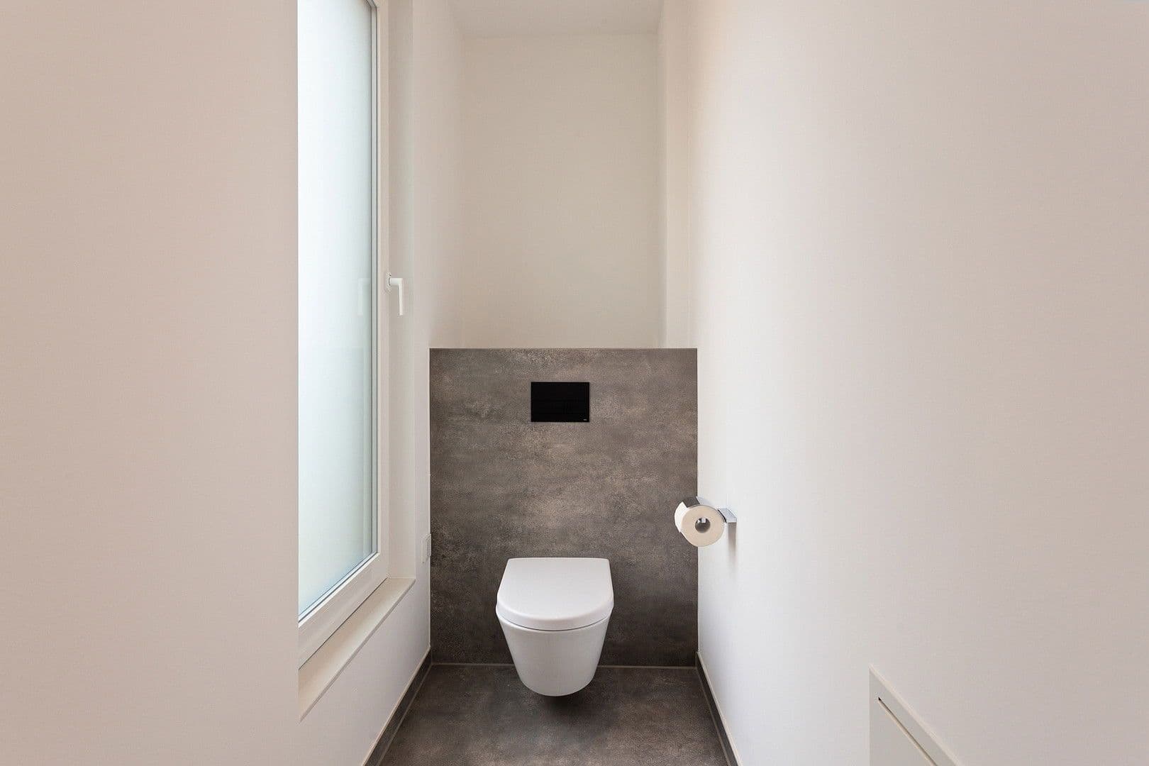 Prodej domu 169 m², pozemek 160 m², Liederbach am Taunus, Hessen Prodej domu 169 m², pozemek 160 m², Liederbach am Taunus, Hessen