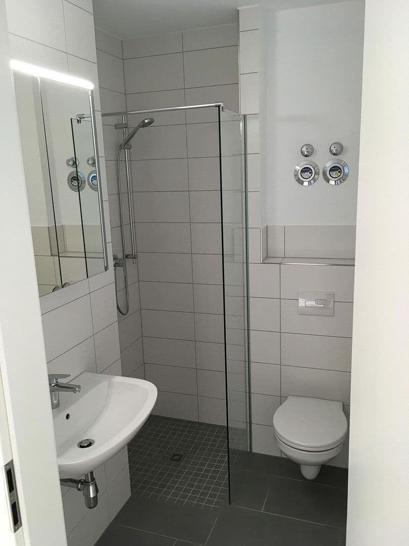 Pronájem bytu 1+1 20 m², Archibaldweg 12, Berlin, Berlín Pronájem bytu 1+1 20 m², Archibaldweg 12, Berlin, Berlín