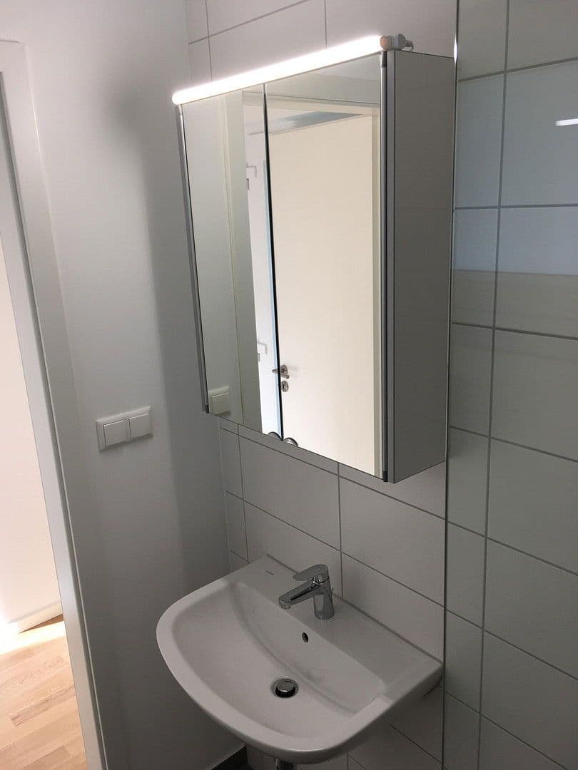 Pronájem bytu 1+1 20 m², Archibaldweg 12, Berlin, Berlín Pronájem bytu 1+1 20 m², Archibaldweg 12, Berlin, Berlín