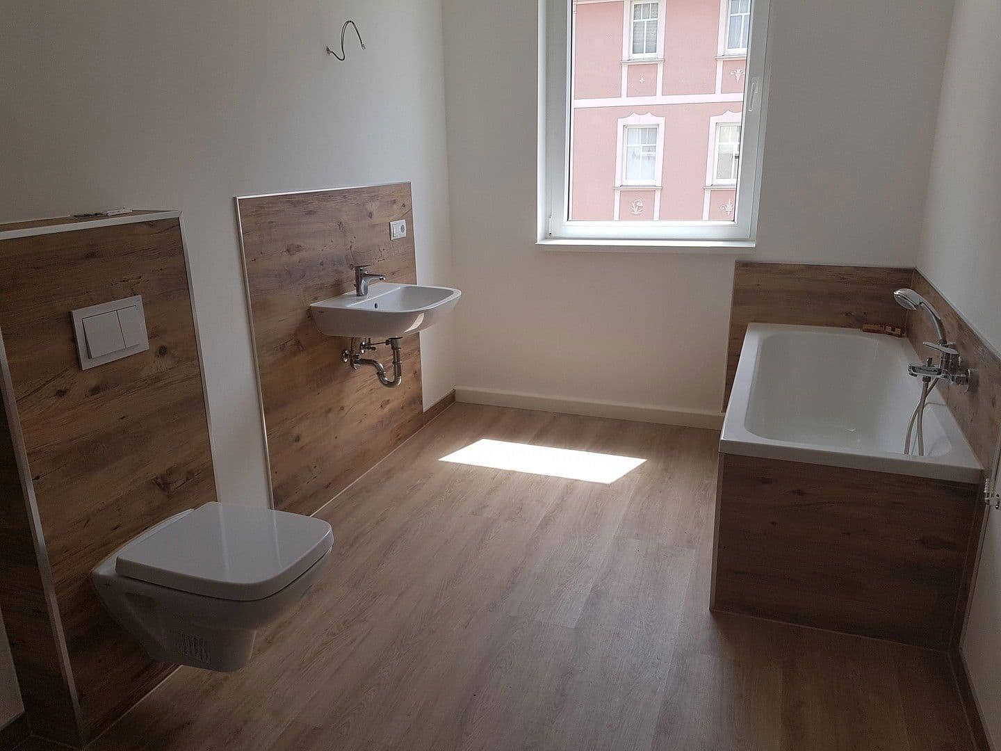 Pronájem bytu 4+1 95 m², Steinach, Durynsko Pronájem bytu 4+1 95 m², Steinach, Durynsko