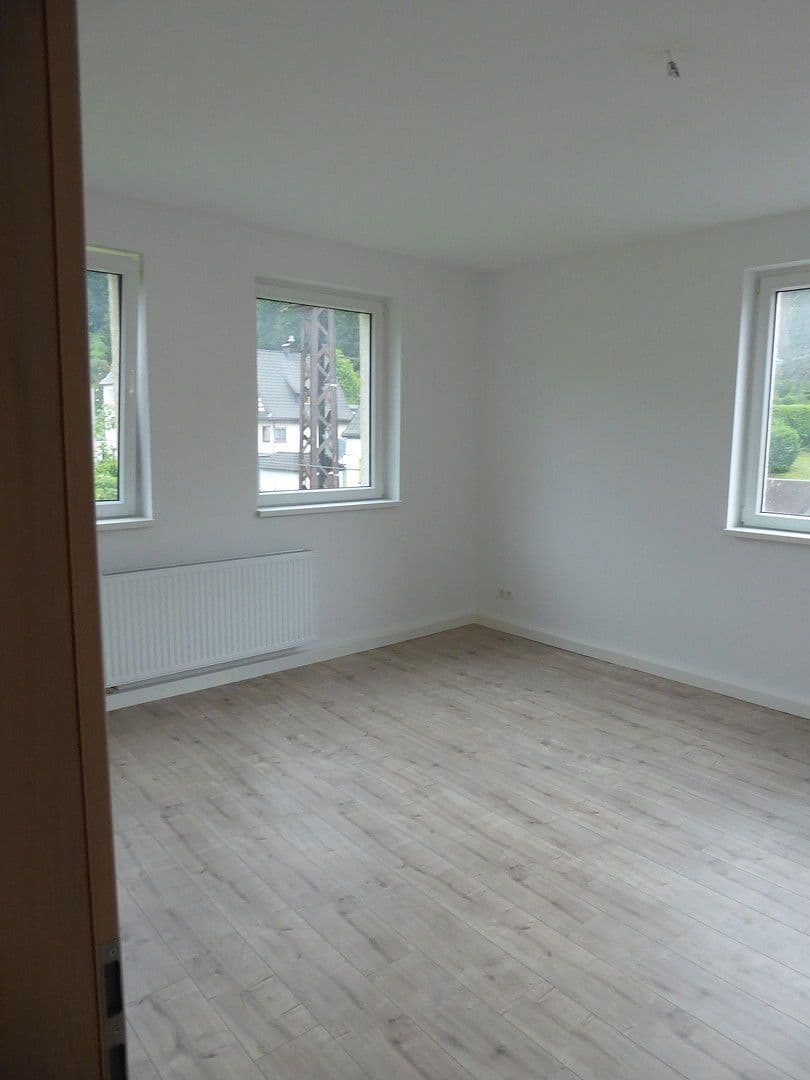 Pronájem bytu 4+1 95 m², Steinach, Durynsko Pronájem bytu 4+1 95 m², Steinach, Durynsko